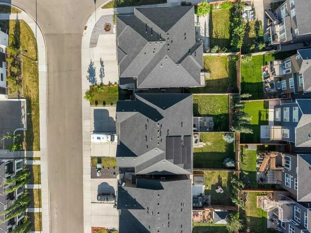 114 Crestbrook Way Southwest, Calgary – Residential Semi Detached (Half Duplex) Listing Photo 46