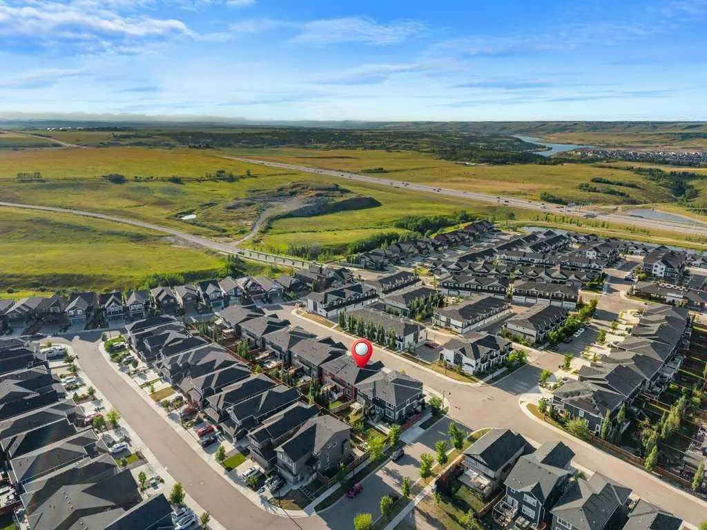114 Crestbrook Way Southwest, Calgary – Residential Semi Detached (Half Duplex) Listing Photo 49