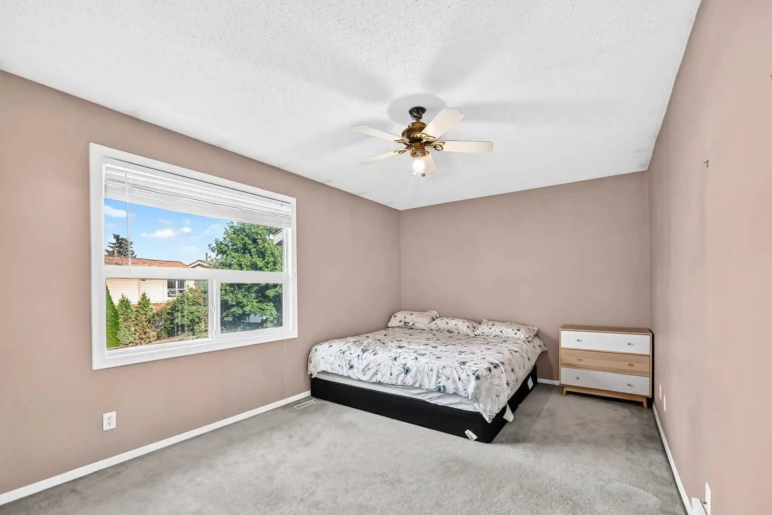 13 123 Queensland Drive Southeast, Calgary – Residential Row/Townhouse Listing Photo 12