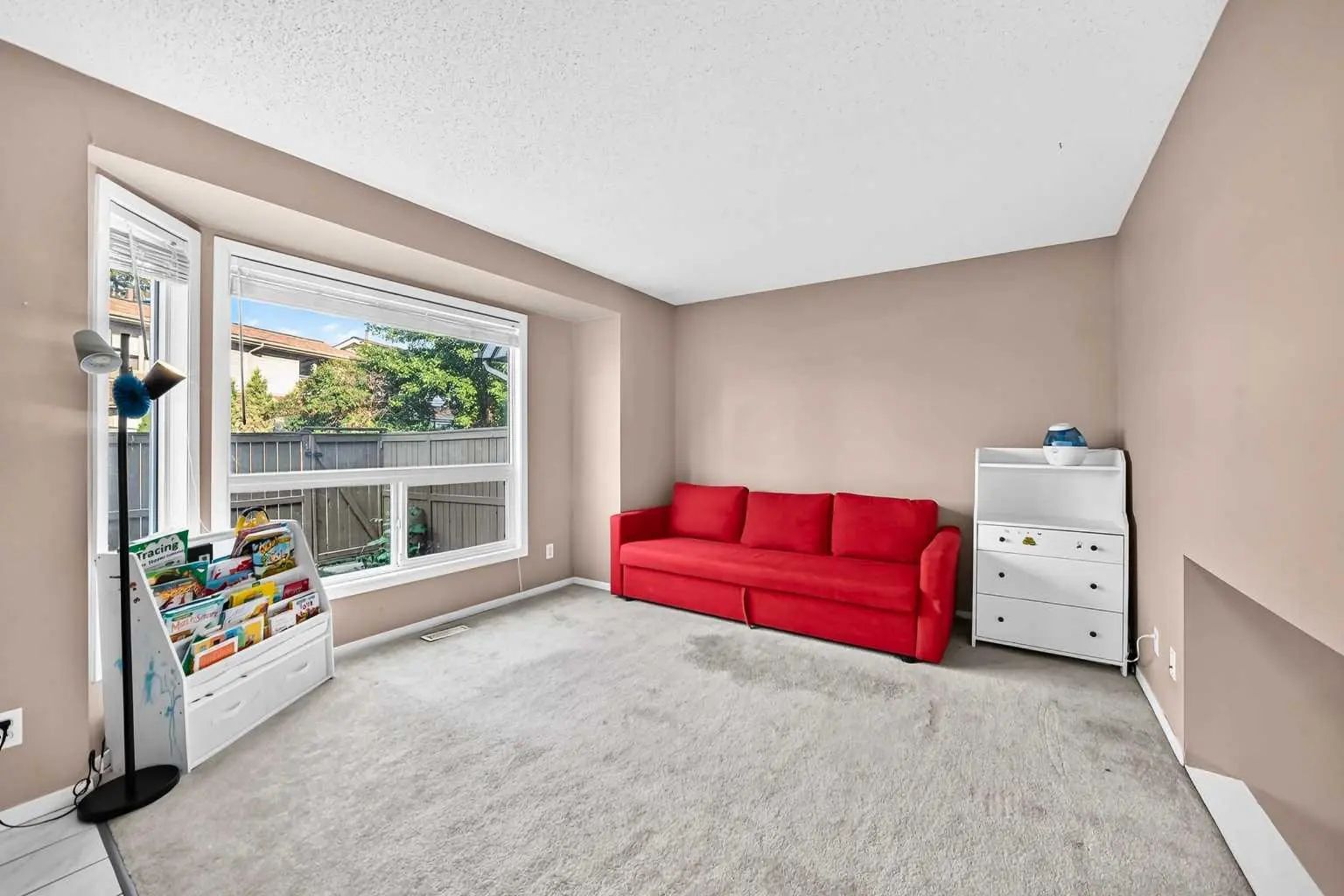 13 123 Queensland Drive Southeast, Calgary – Residential Row/Townhouse Listing Photo 7