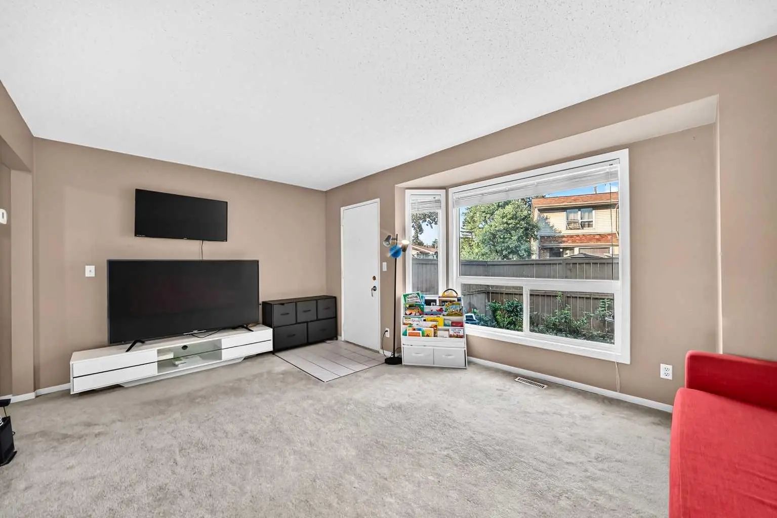 13 123 Queensland Drive Southeast, Calgary – Residential Row/Townhouse Listing Photo 8