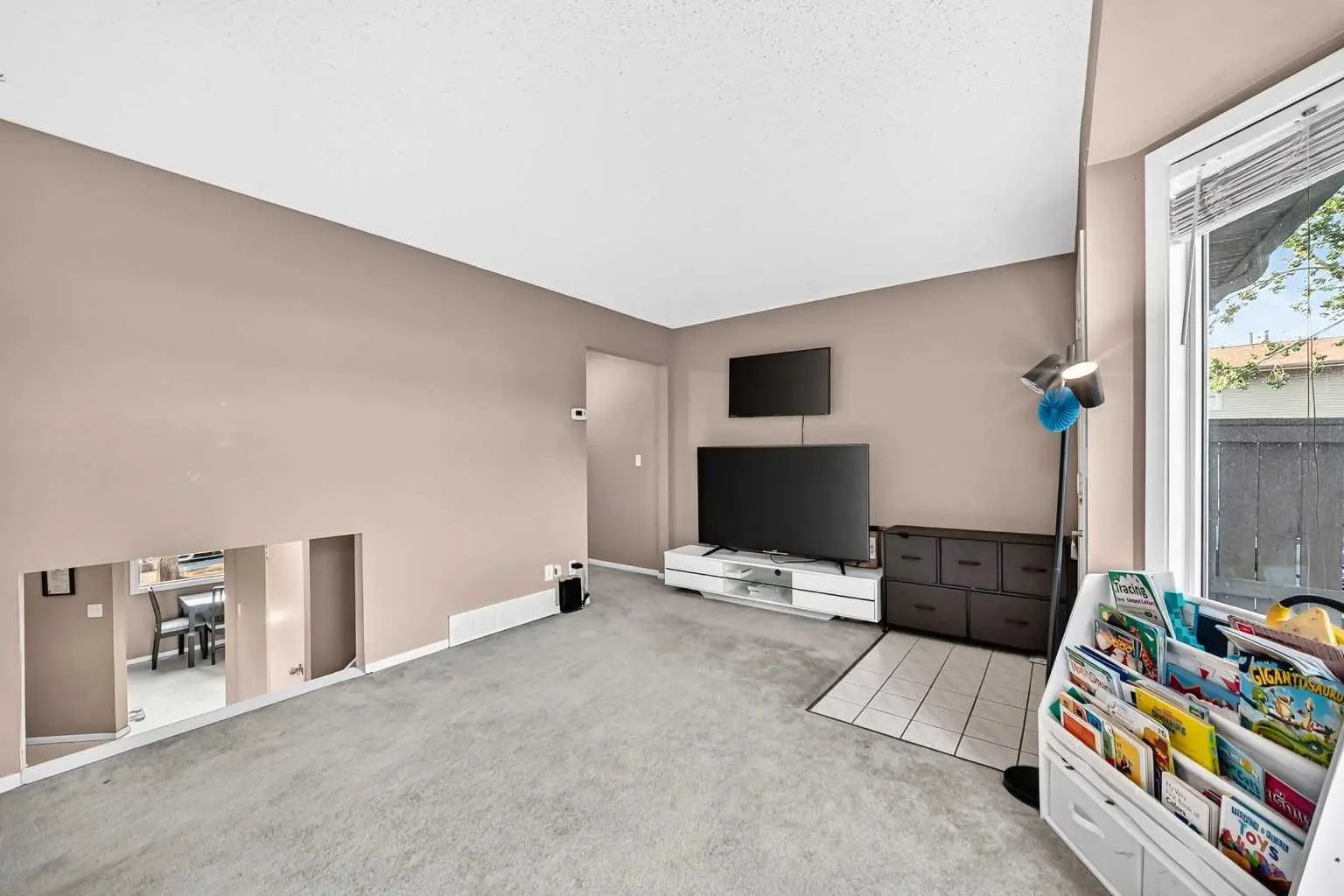 13 123 Queensland Drive Southeast, Calgary – Residential Row/Townhouse Listing Photo 9