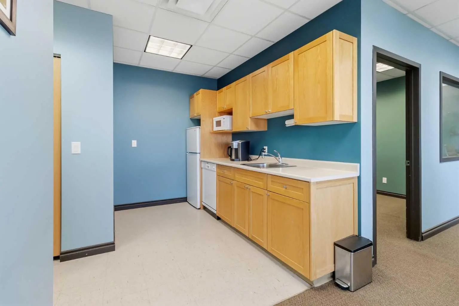 221 2770 3 Avenue Northeast, Calgary – Commercial Office Listing Photo 21