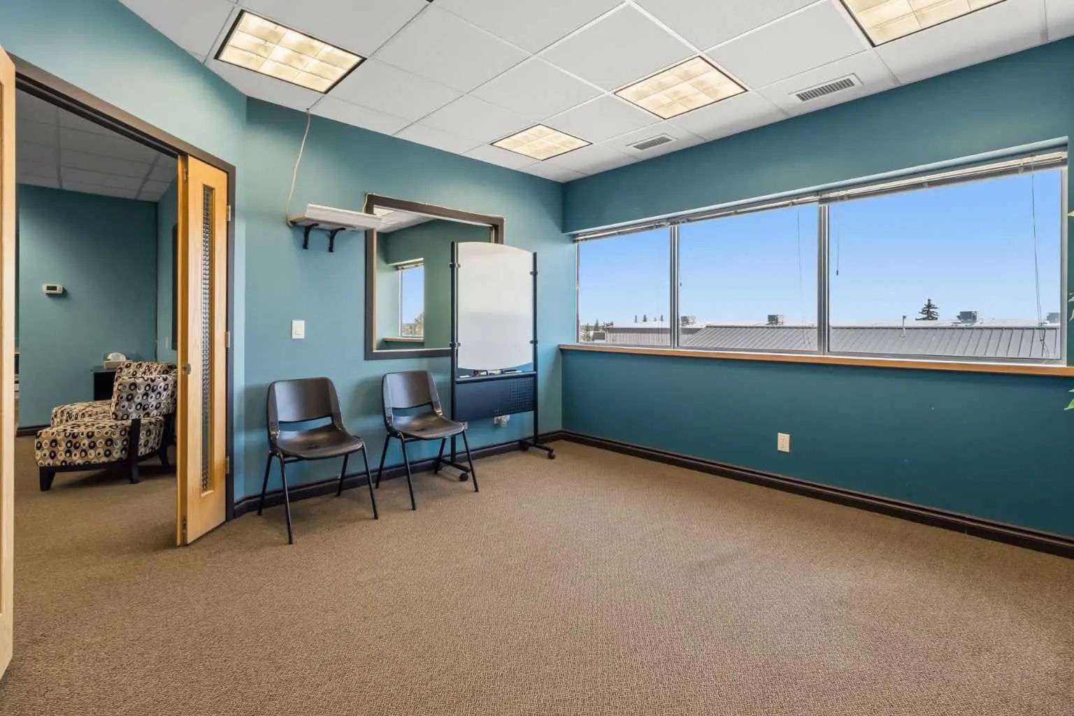 221 2770 3 Avenue Northeast, Calgary – Commercial Office Listing Photo 25