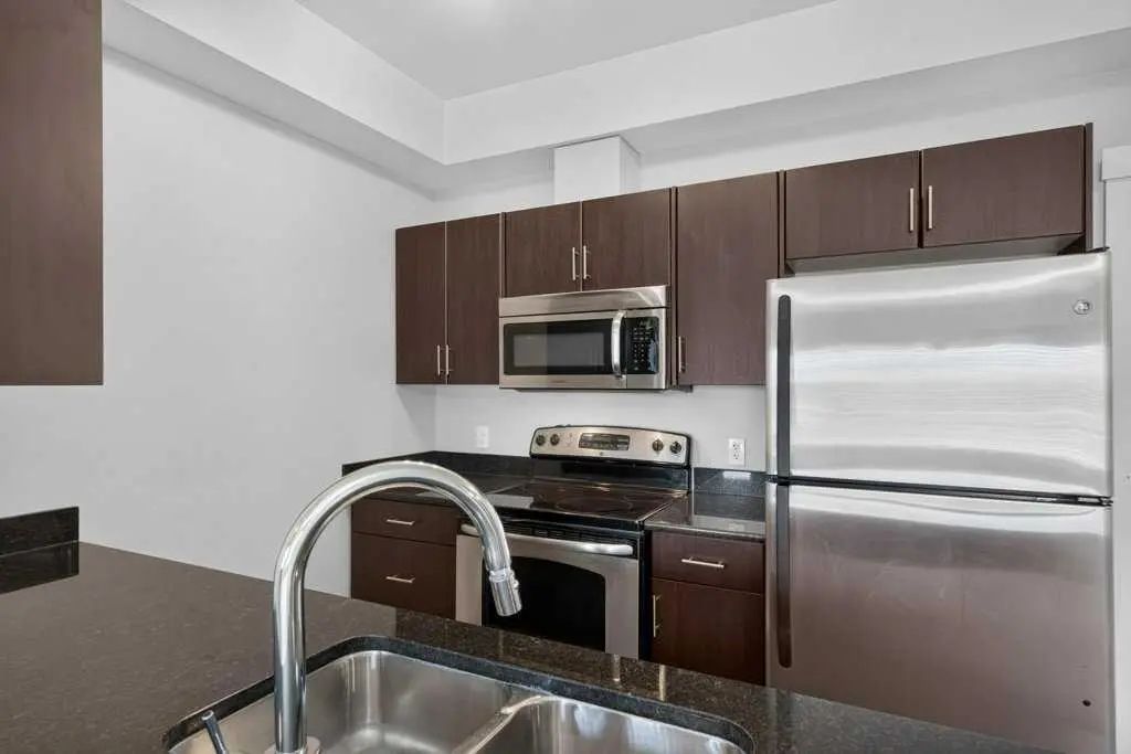 210 3950 46 Avenue Northwest, Calgary – Residential Apartment Listing Photo 10