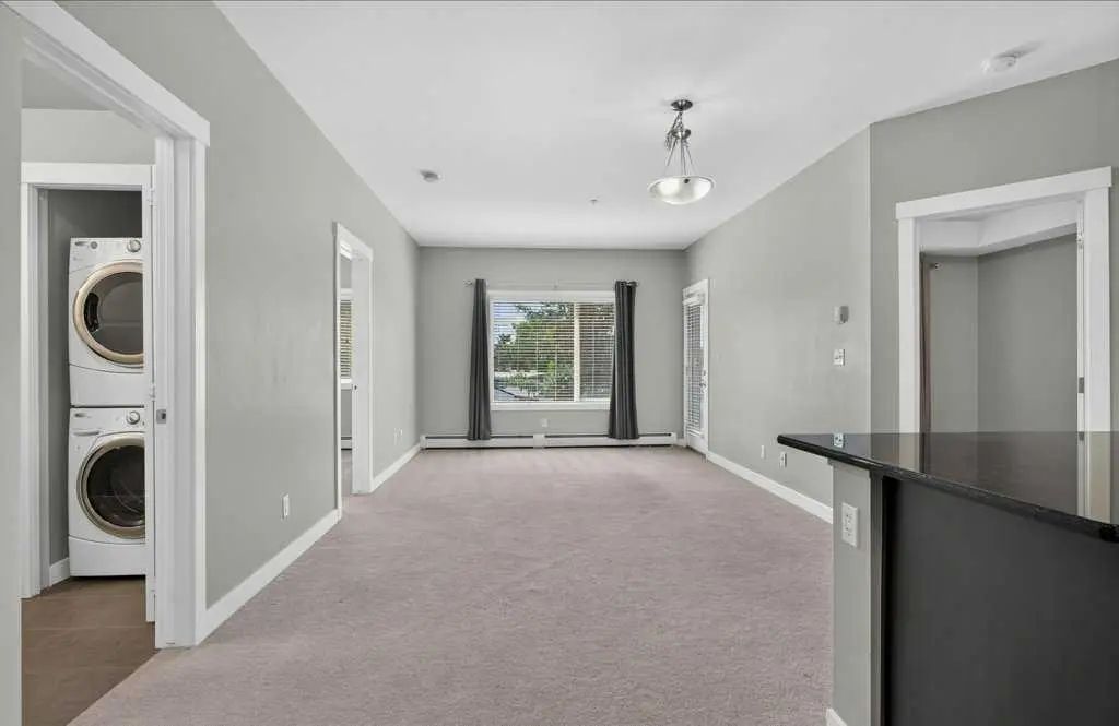 210 3950 46 Avenue Northwest, Calgary – Residential Apartment Listing Photo 2