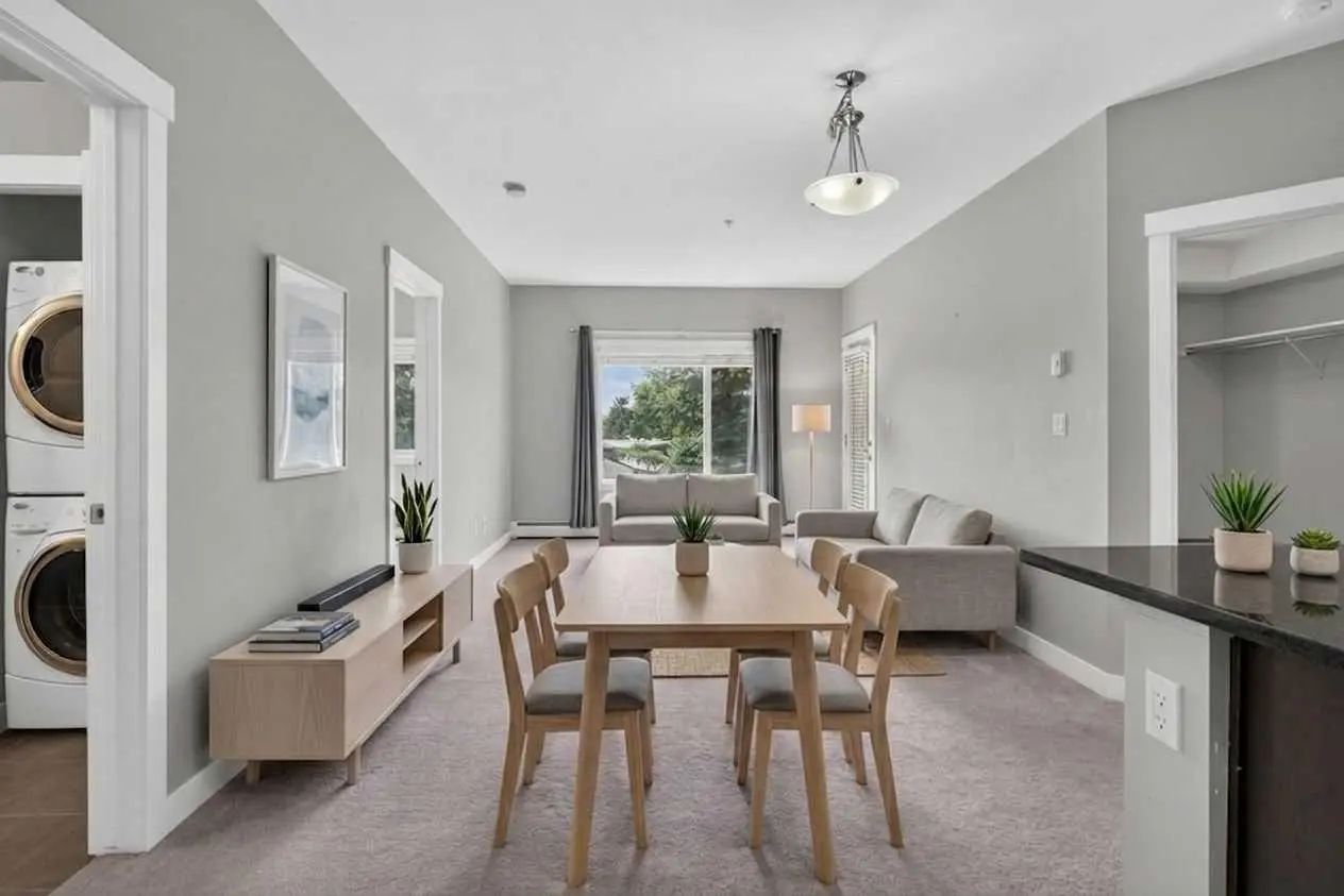 210 3950 46 Avenue Northwest, Calgary – Residential Apartment Listing Photo 3