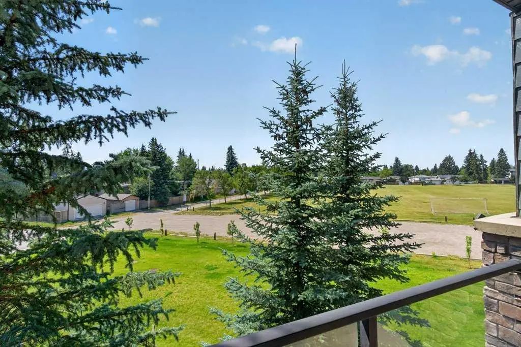 210 3950 46 Avenue Northwest, Calgary – Residential Apartment Listing Photo 4