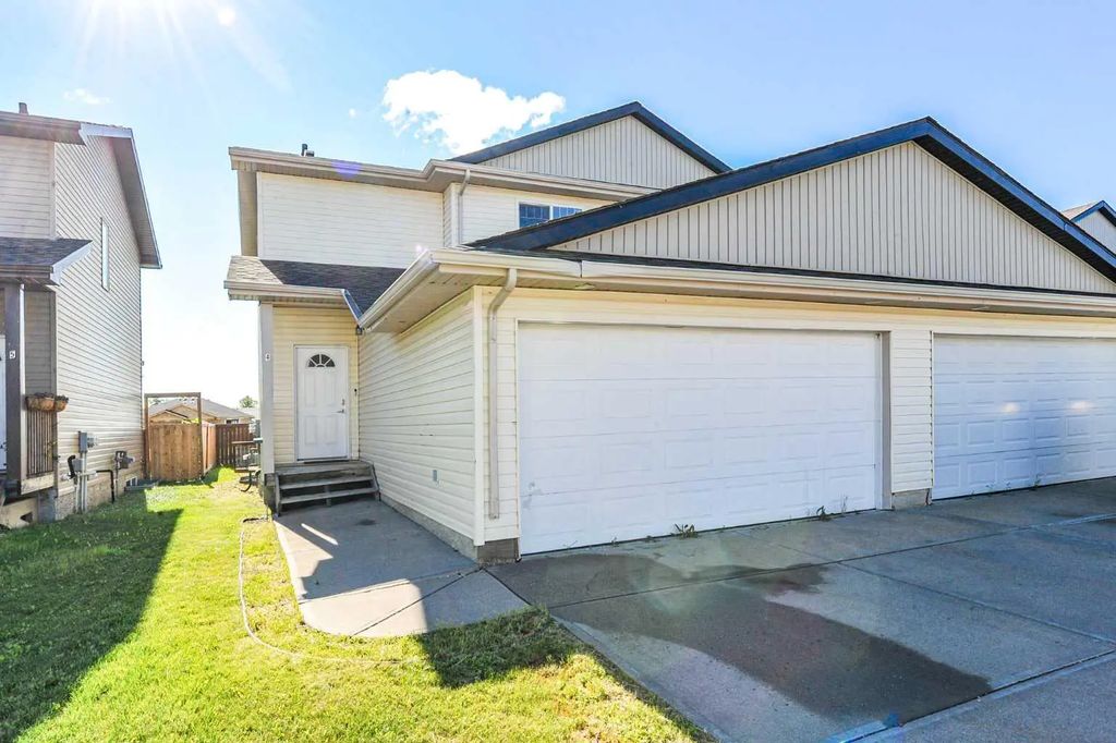 4 6802 50 Avenue , Camrose