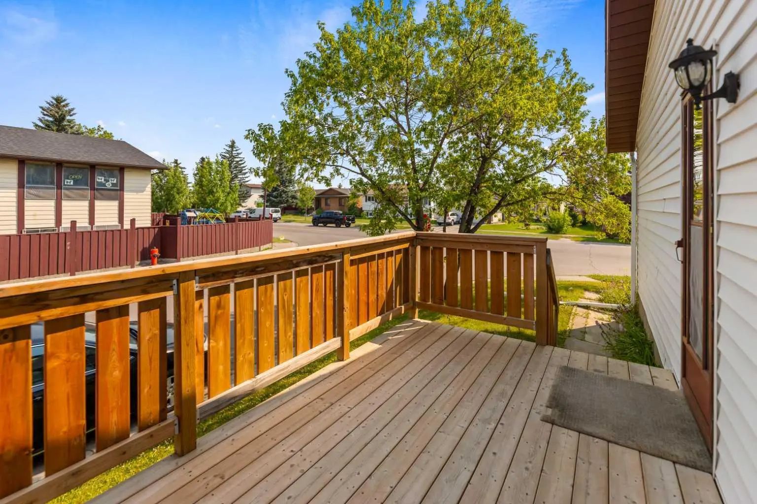 6772 Temple Drive Northeast, Calgary – Residential Detached Listing Photo 3
