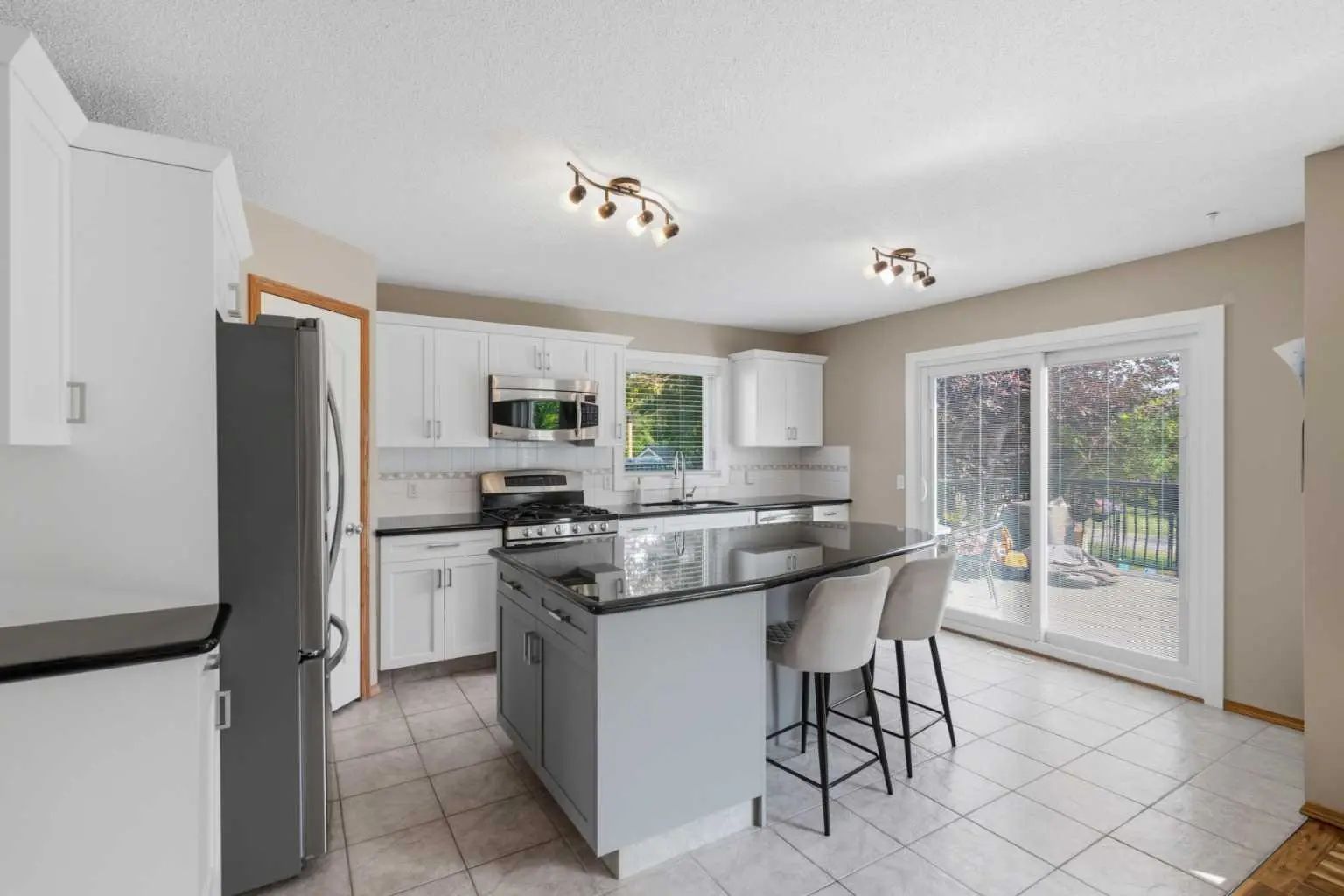 142 Riverview Circle Southeast, Calgary – Residential Detached Listing Photo 16
