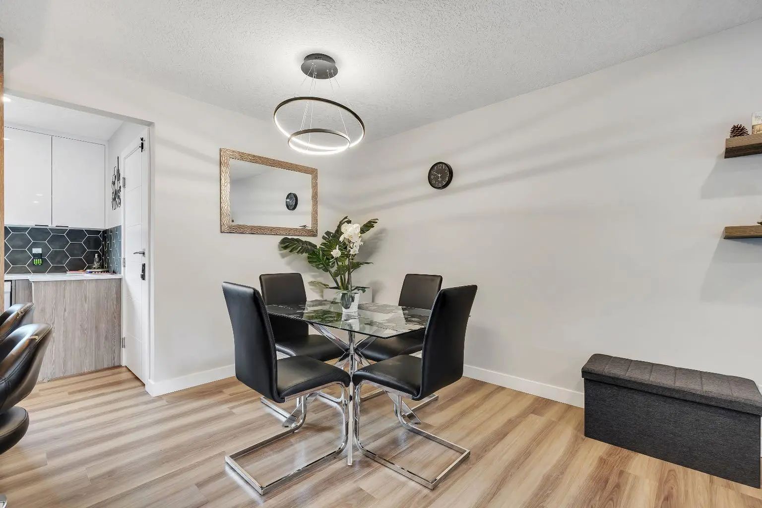 8031 Huntwick Hill Northeast, Calgary – Residential Detached Listing Photo 13
