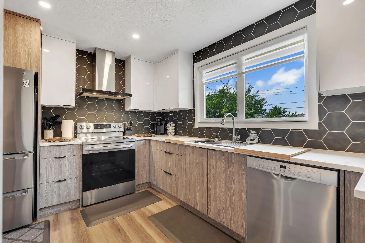 8031 Huntwick Hill Northeast, Calgary – Residential Detached Listing Photo 22