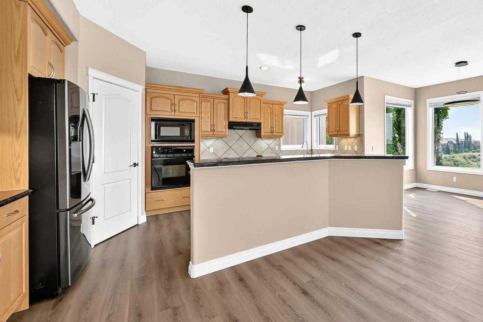 63 Royal Birch Point Northwest, Calgary – Residential Detached Listing Photo 12