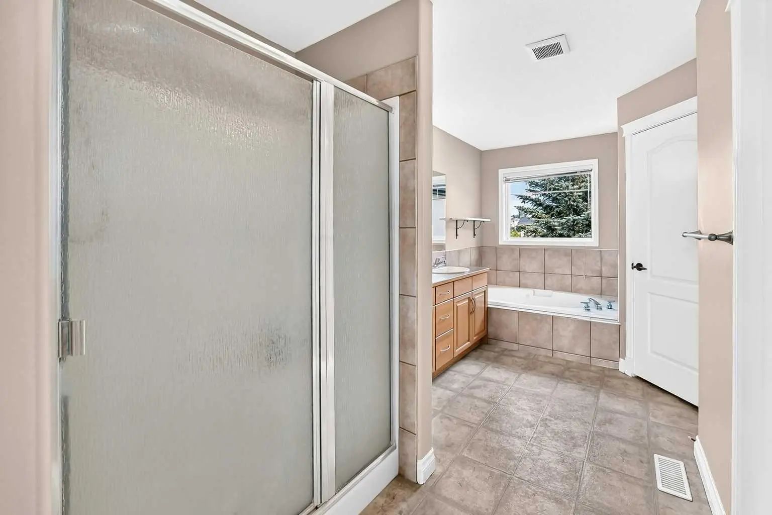 63 Royal Birch Point Northwest, Calgary – Residential Detached Listing Photo 26