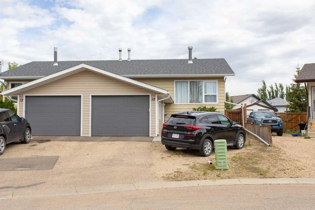 10 Valley Crescent , Lacombe