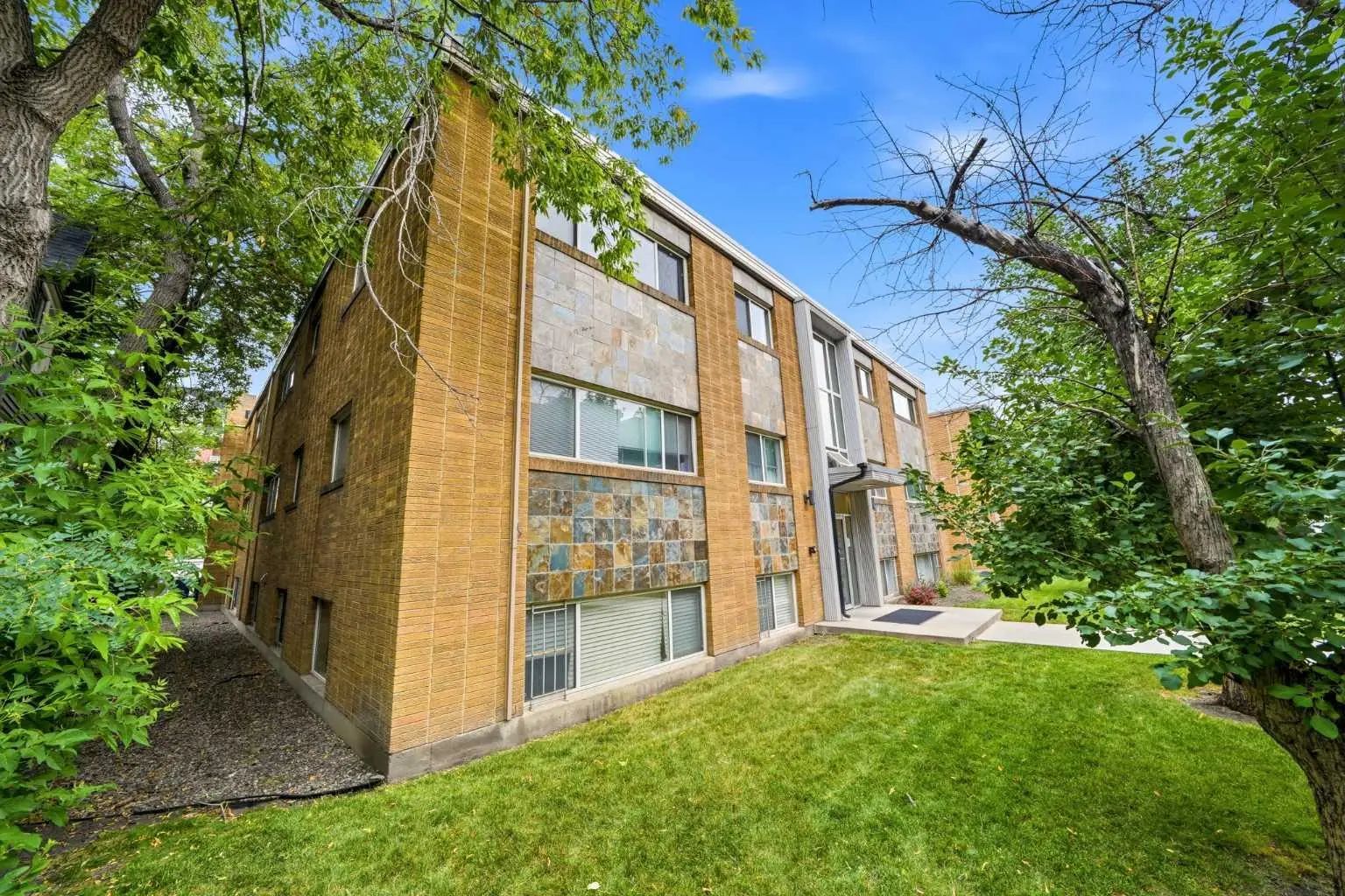 18 316 22 Avenue Southwest, Calgary – Residential Apartment Listing Photo 3