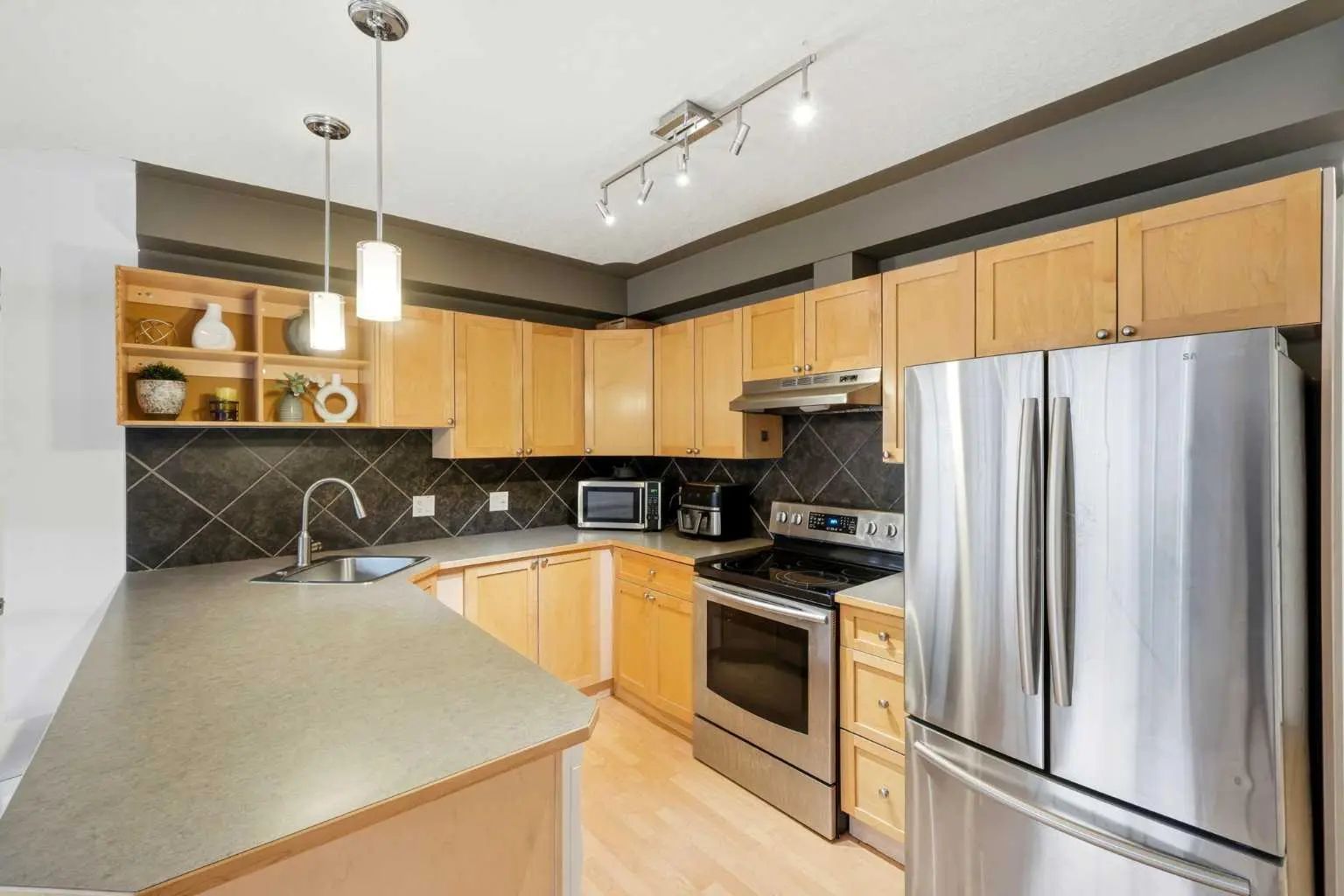 18 316 22 Avenue Southwest, Calgary – Residential Apartment Listing Photo 9