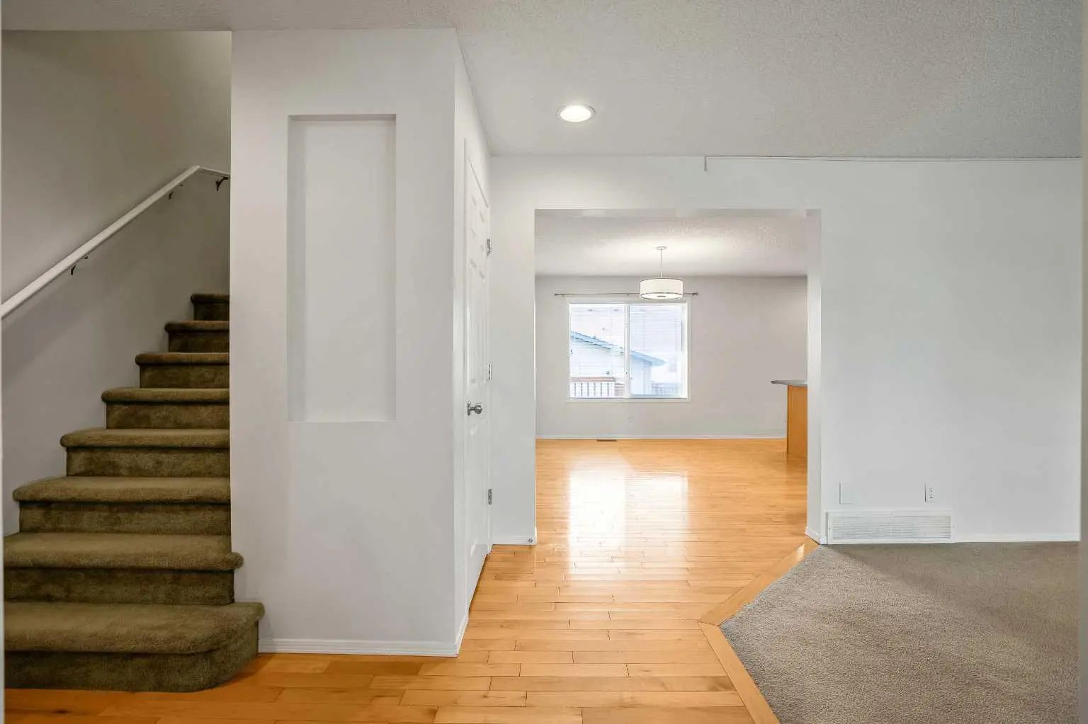 179 Prestwick Drive Southeast, Calgary – Residential Detached Listing Photo 17