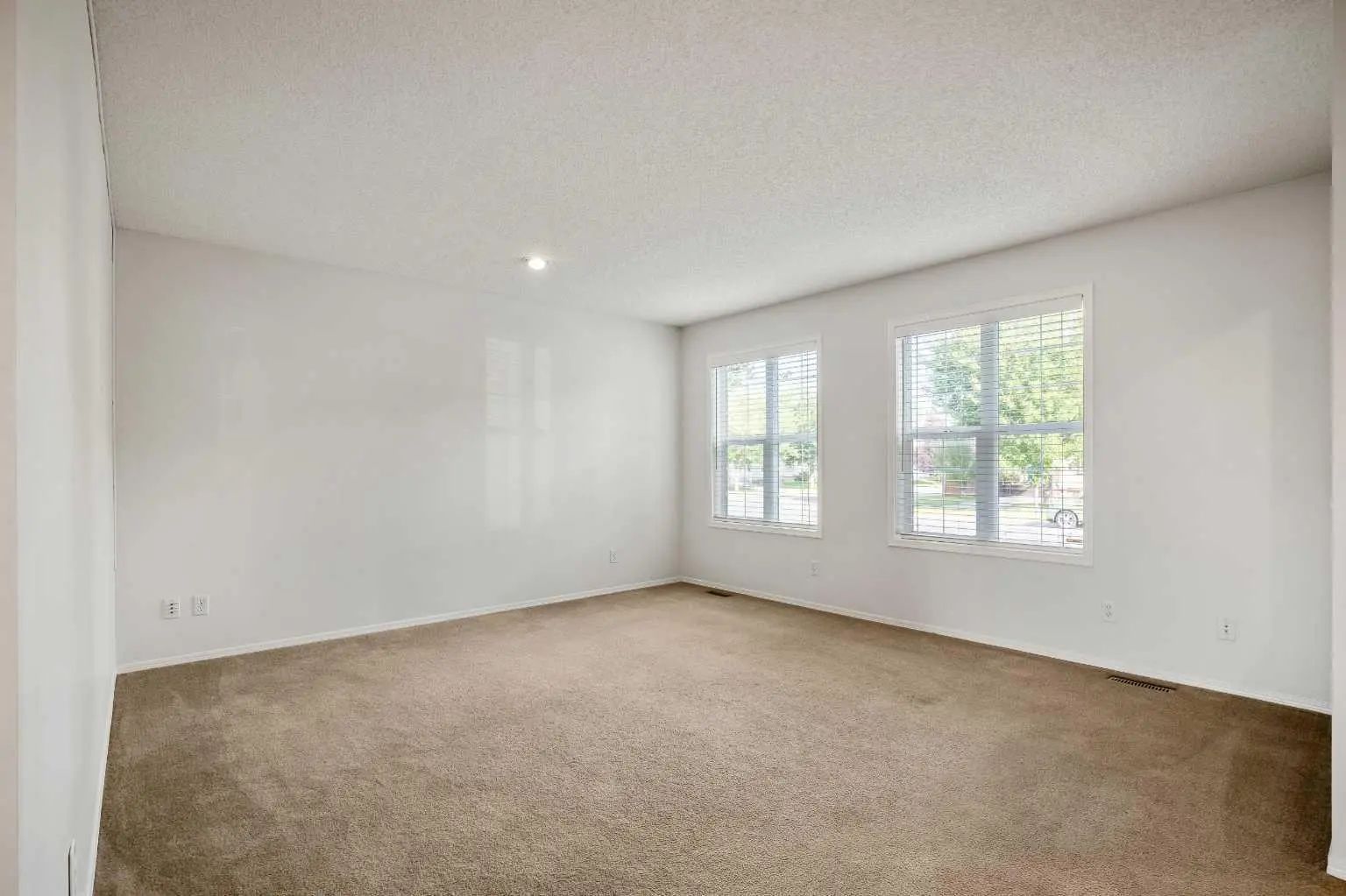 179 Prestwick Drive Southeast, Calgary – Residential Detached Listing Photo 2