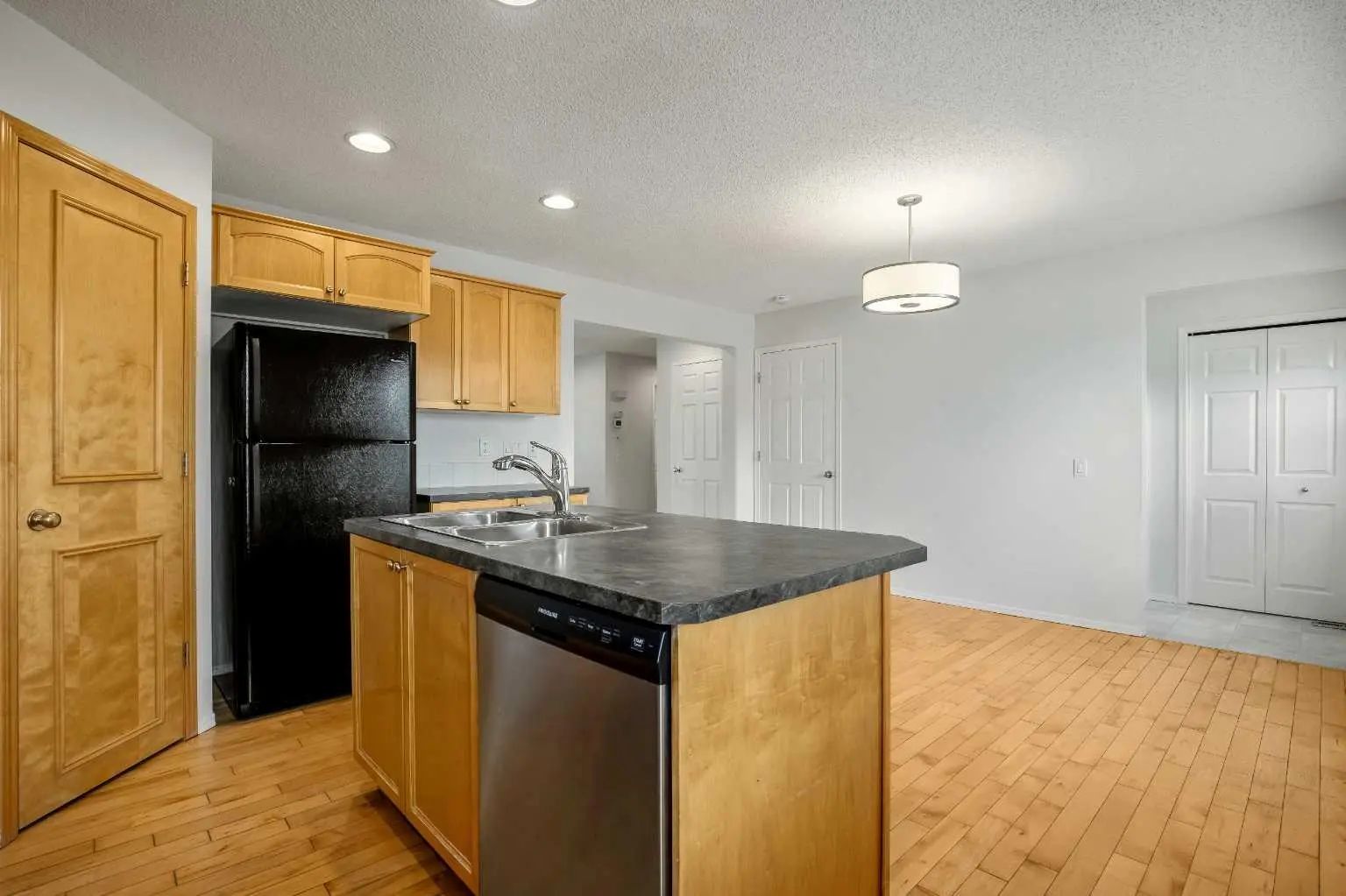 179 Prestwick Drive Southeast, Calgary – Residential Detached Listing Photo 23