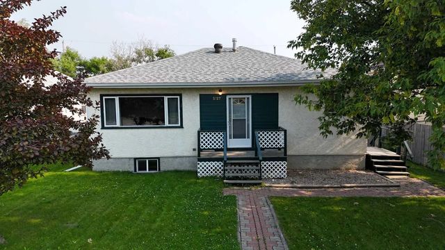 5127 6 Avenue , Edson