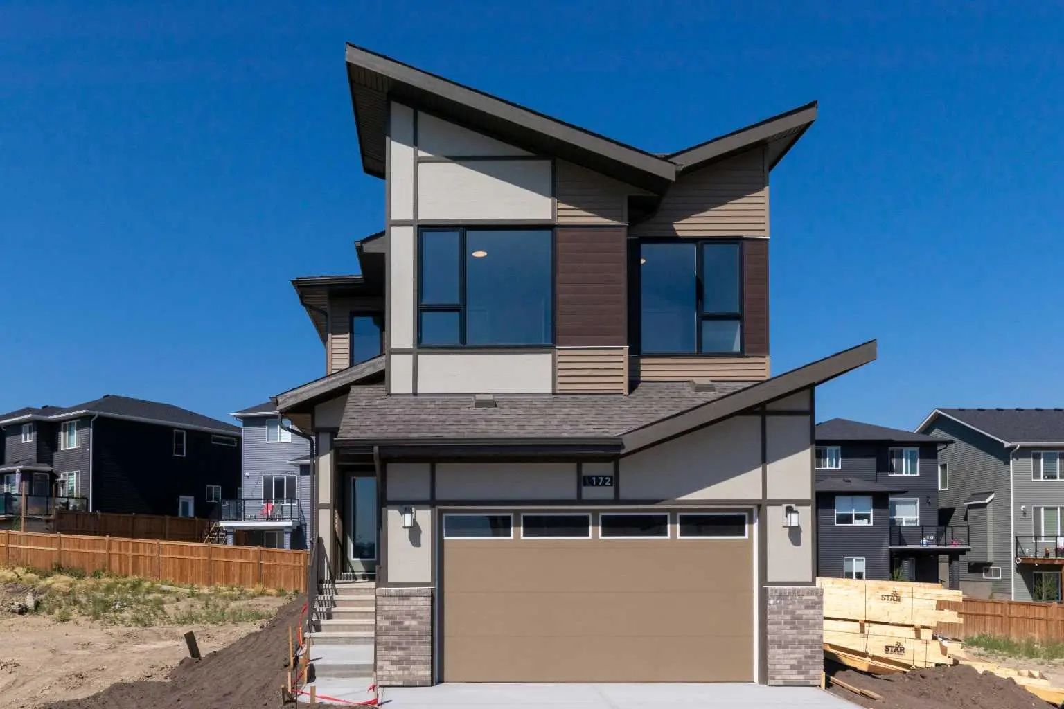 172 Starling Place Northwest, Calgary – Residential Detached Listing Photo 1