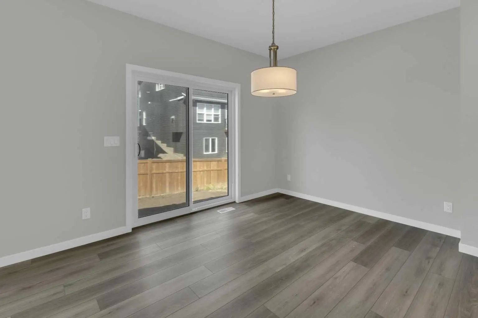 172 Starling Place Northwest, Calgary – Residential Detached Listing Photo 11