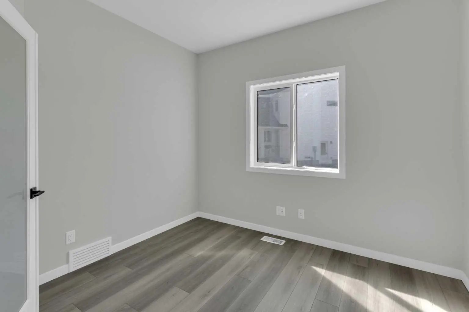 172 Starling Place Northwest, Calgary – Residential Detached Listing Photo 14