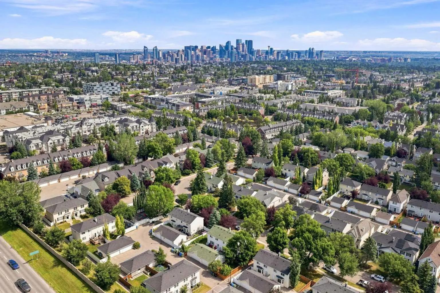 172 Somme Manor Southwest, Calgary – Residential Semi Detached (Half Duplex) Listing Photo 14