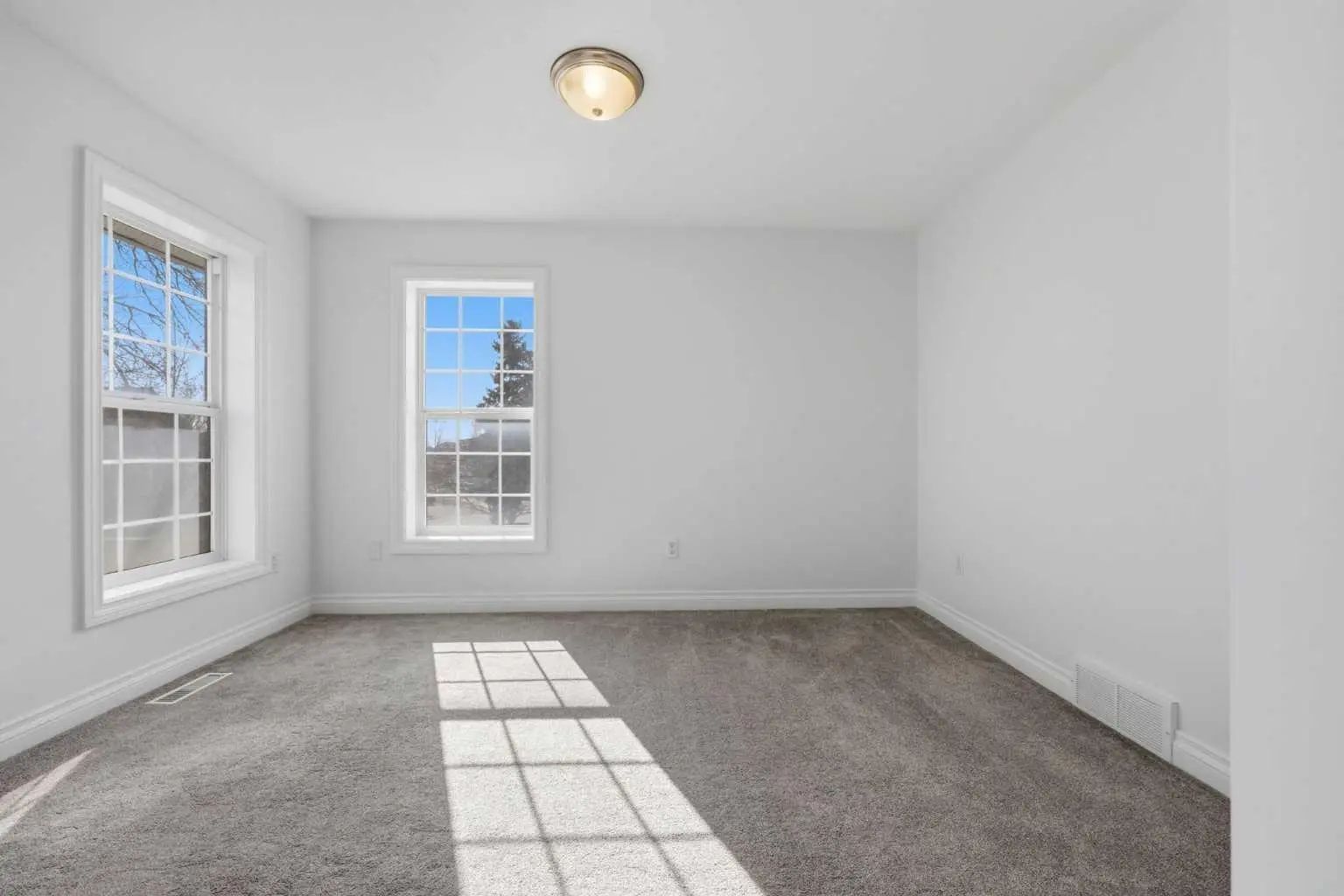 172 Somme Manor Southwest, Calgary – Residential Semi Detached (Half Duplex) Listing Photo 25
