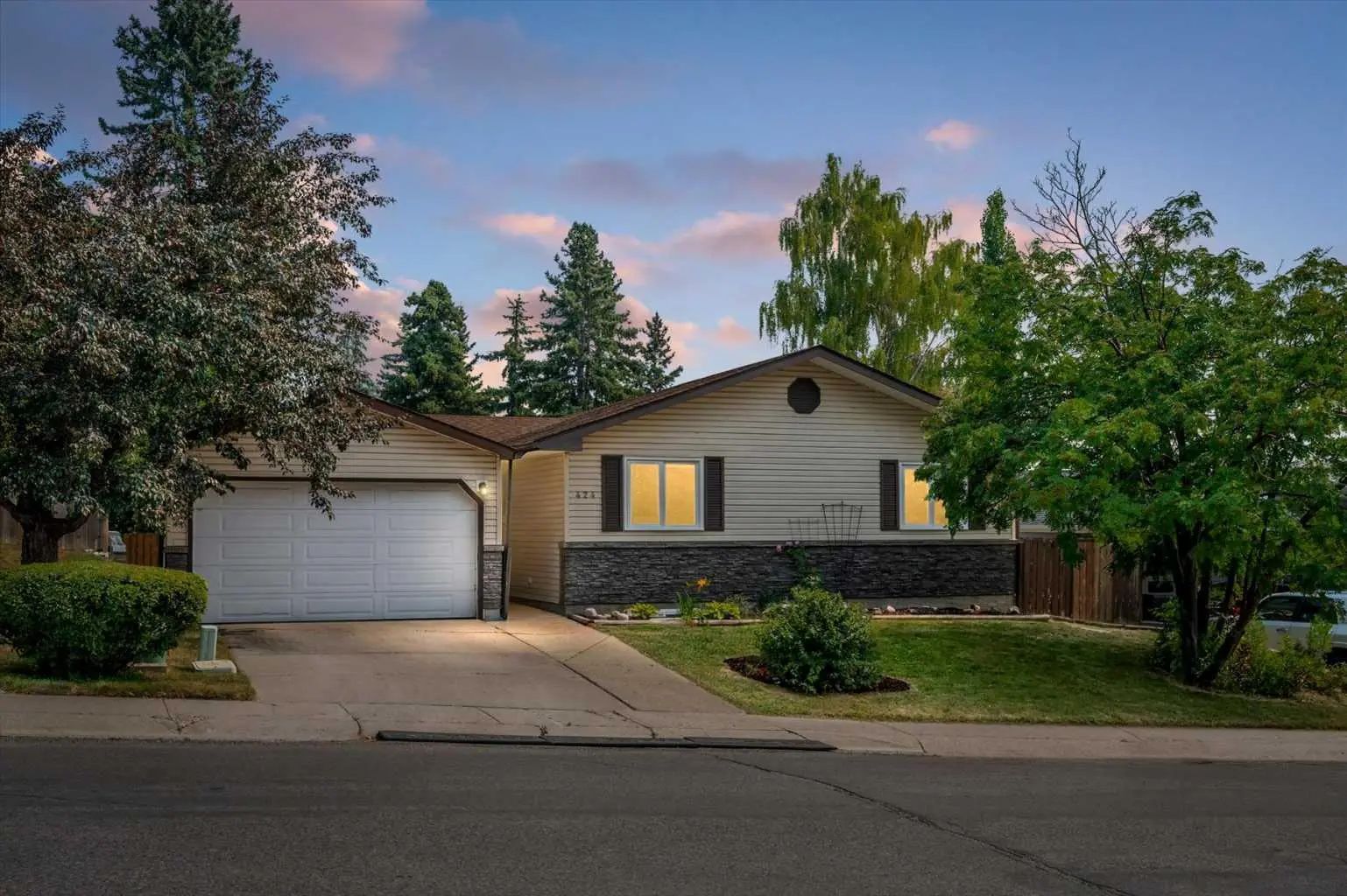 424 Silver Valley Drive Nw Calgary Alberta T3B 4C2 Silver Springs Details
