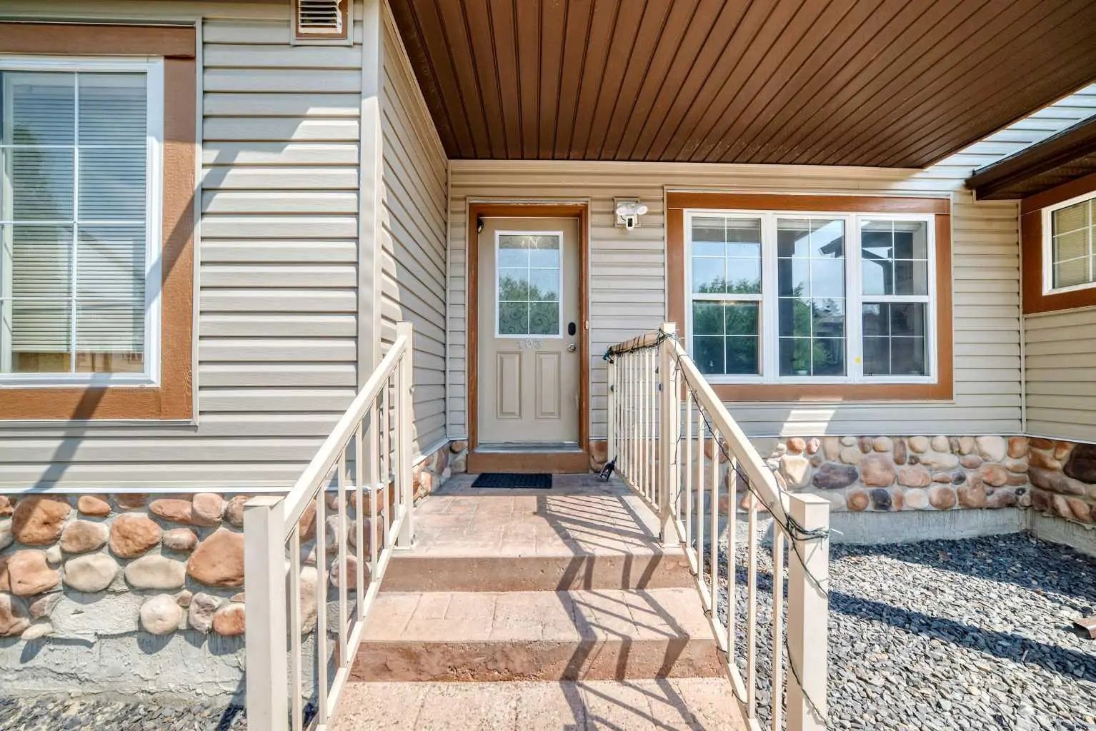 103 160 Panatella Landing Northwest, Calgary – Residential Row/Townhouse Listing Photo 3