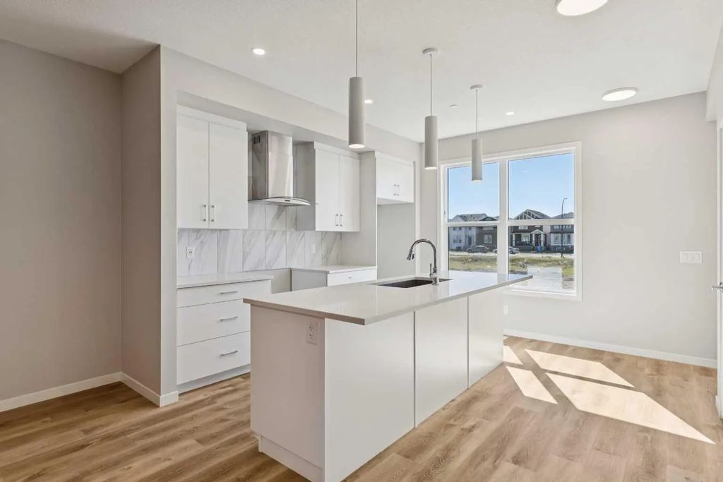 471 Hotchkiss Manor Se, Calgary