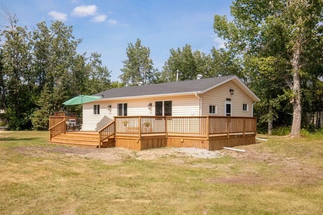 56 Lakeview Avenue , Gull Lake