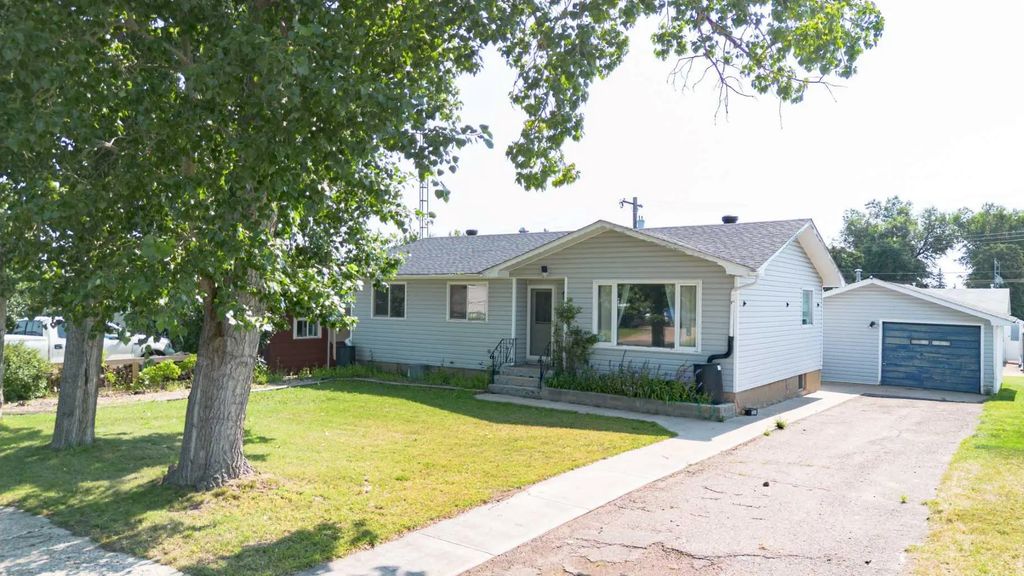5005 53 Street , Castor
