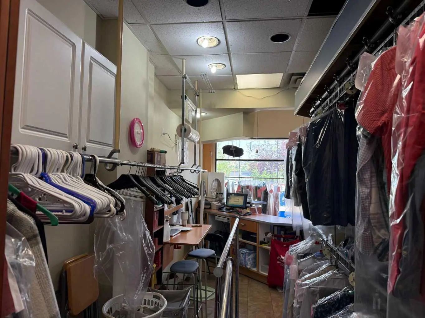 935 General Avenue Northeast, Calgary – Commercial Mixed Use Listing Photo 3