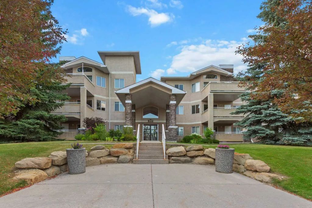 201 20 Country Hills View Nw, Calgary