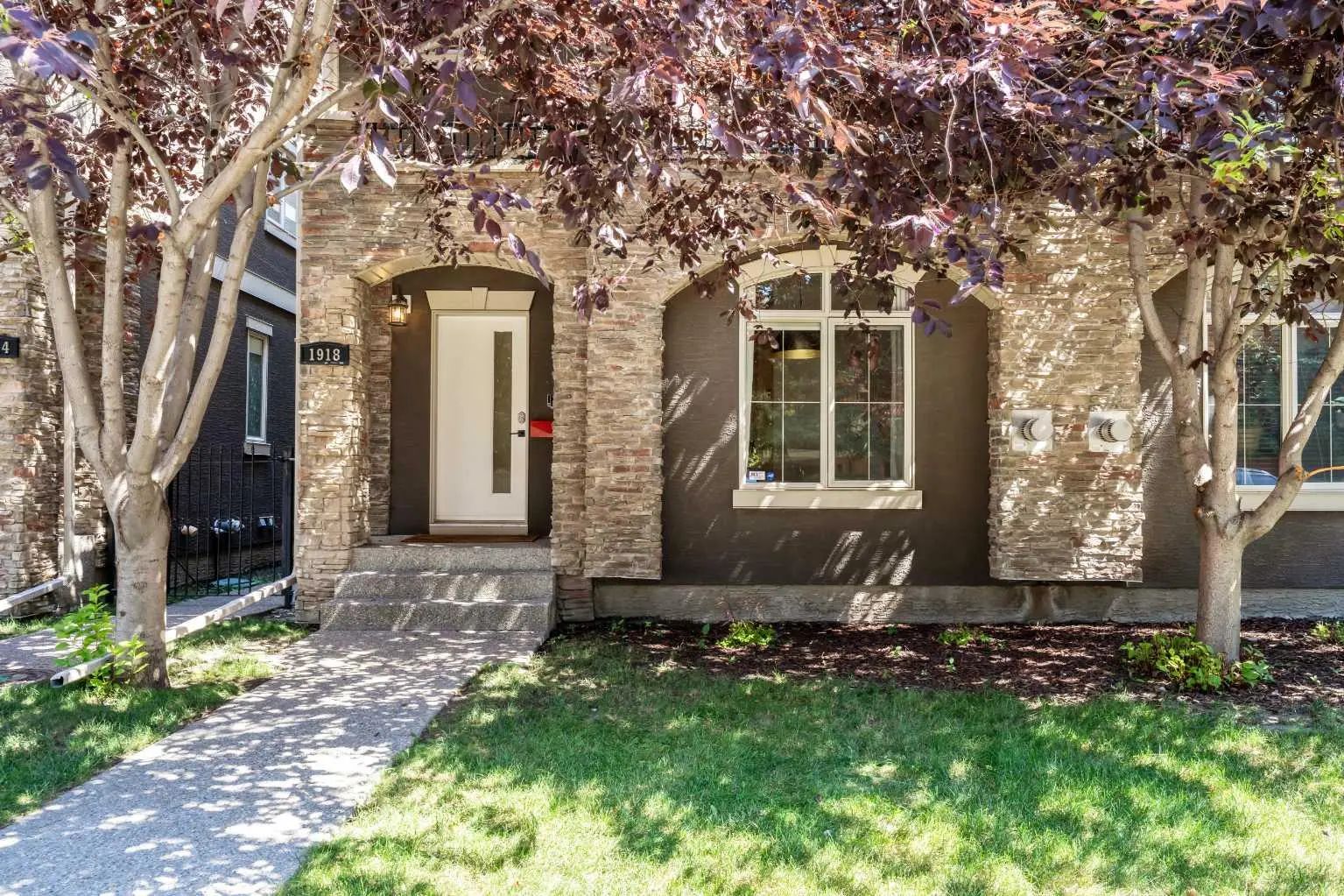 1918 36 Street Sw Calgary Alberta T3K 3K6 Killarney/Glengarry Details