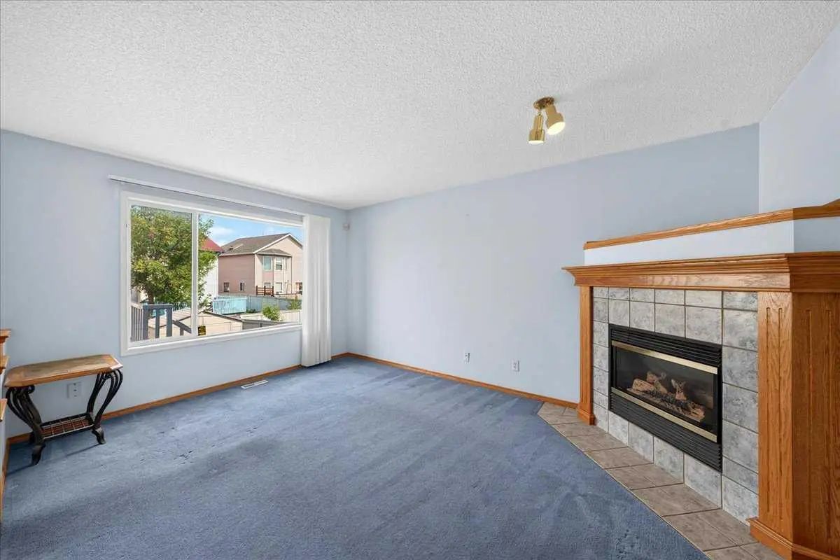 74 Anaheim Gardens Northeast, Calgary – Residential Detached Listing Photo 13