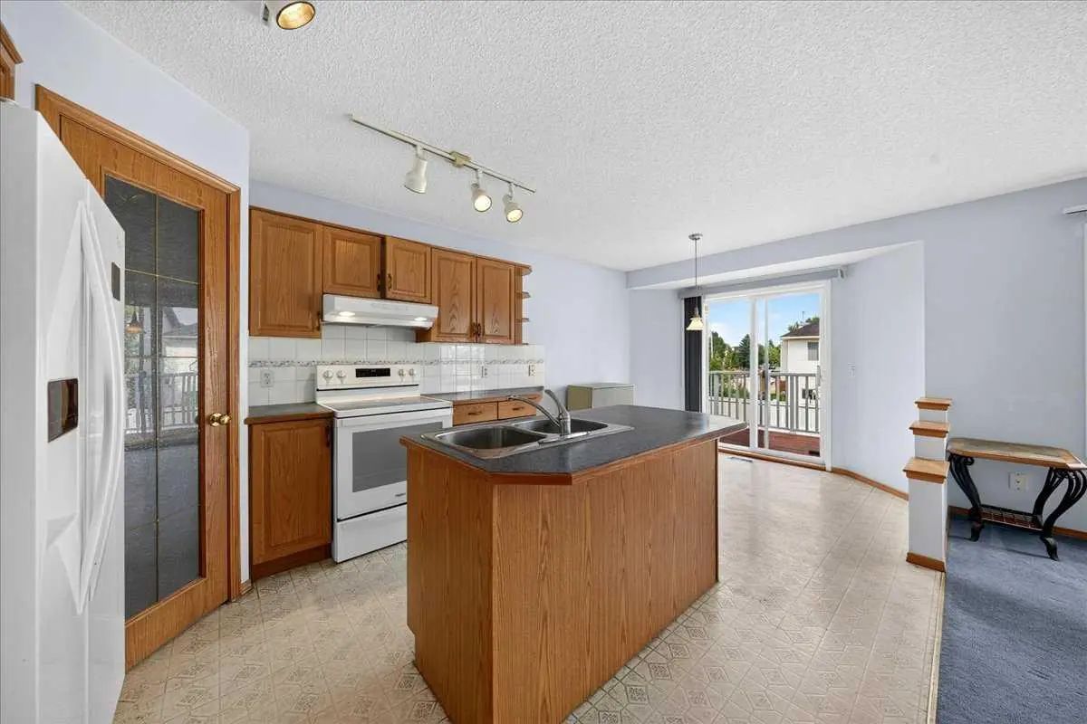74 Anaheim Gardens Northeast, Calgary – Residential Detached Listing Photo 18