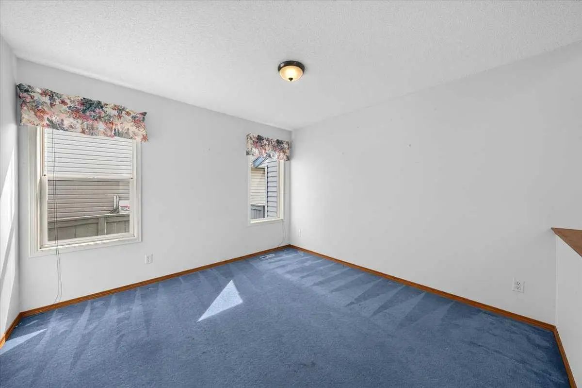 74 Anaheim Gardens Northeast, Calgary – Residential Detached Listing Photo 7