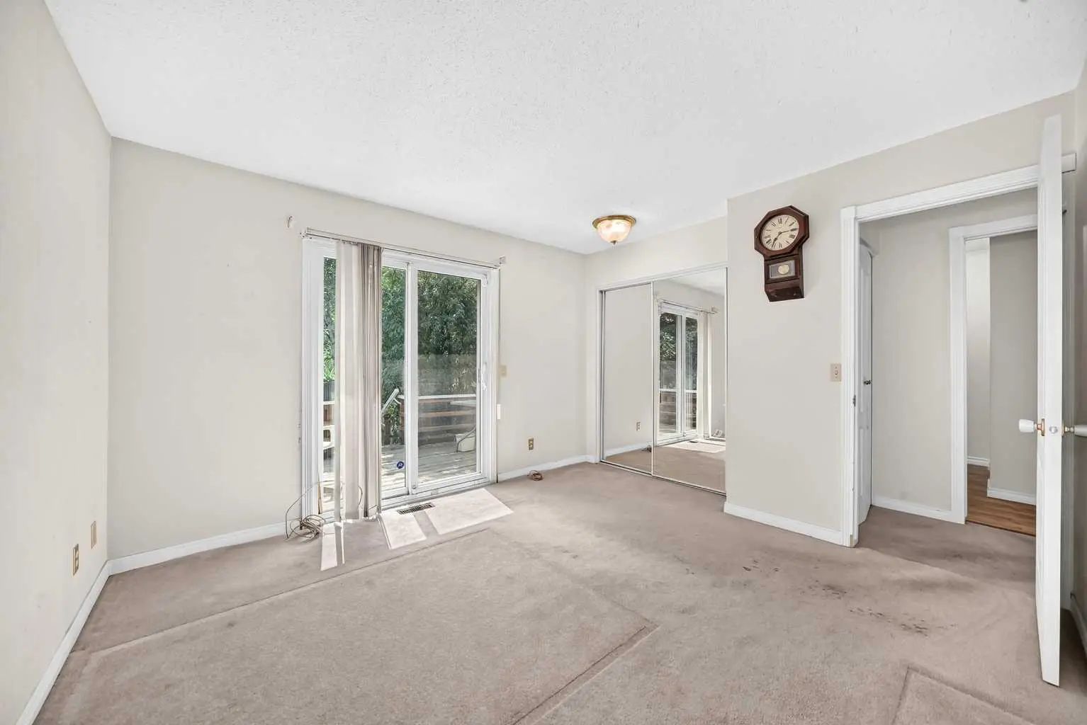 6437 Coach Hill Road Southwest, Calgary – Residential Semi Detached (Half Duplex) Listing Photo 14