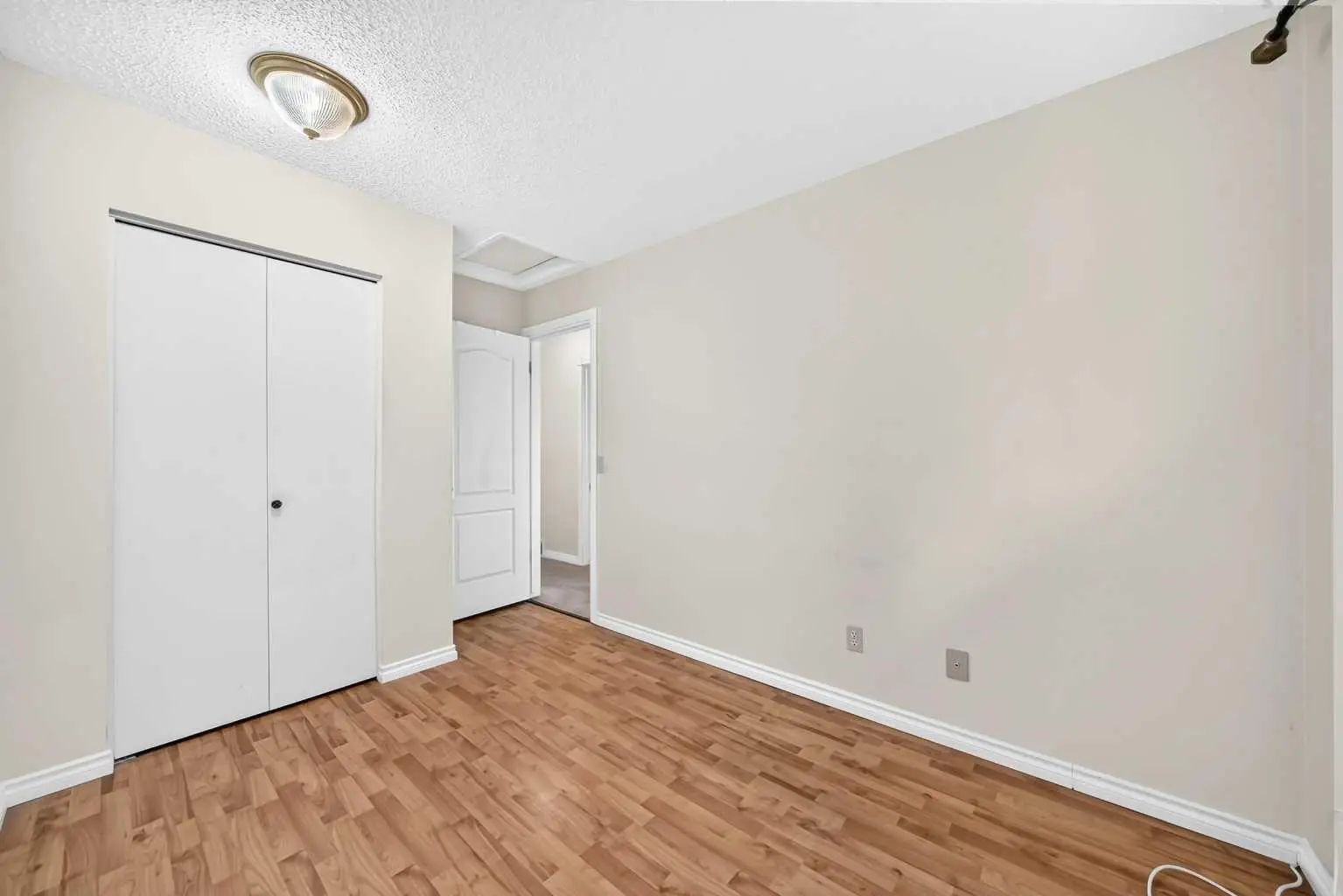 6437 Coach Hill Road Southwest, Calgary – Residential Semi Detached (Half Duplex) Listing Photo 17