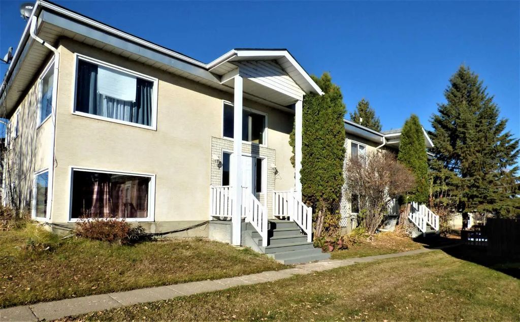 10322 104 Avenue , Lac La Biche