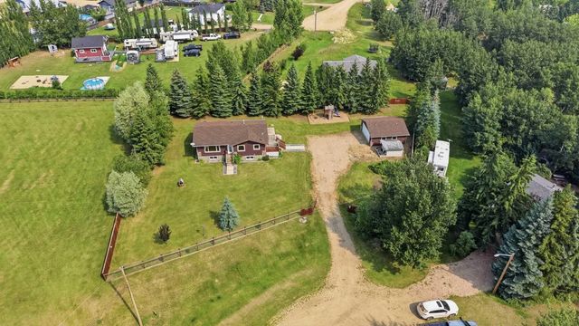 521 Partridge Crescent  , Pelican Point