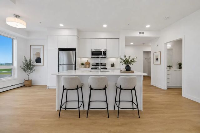 1301 8500 19 Avenue , Calgary
