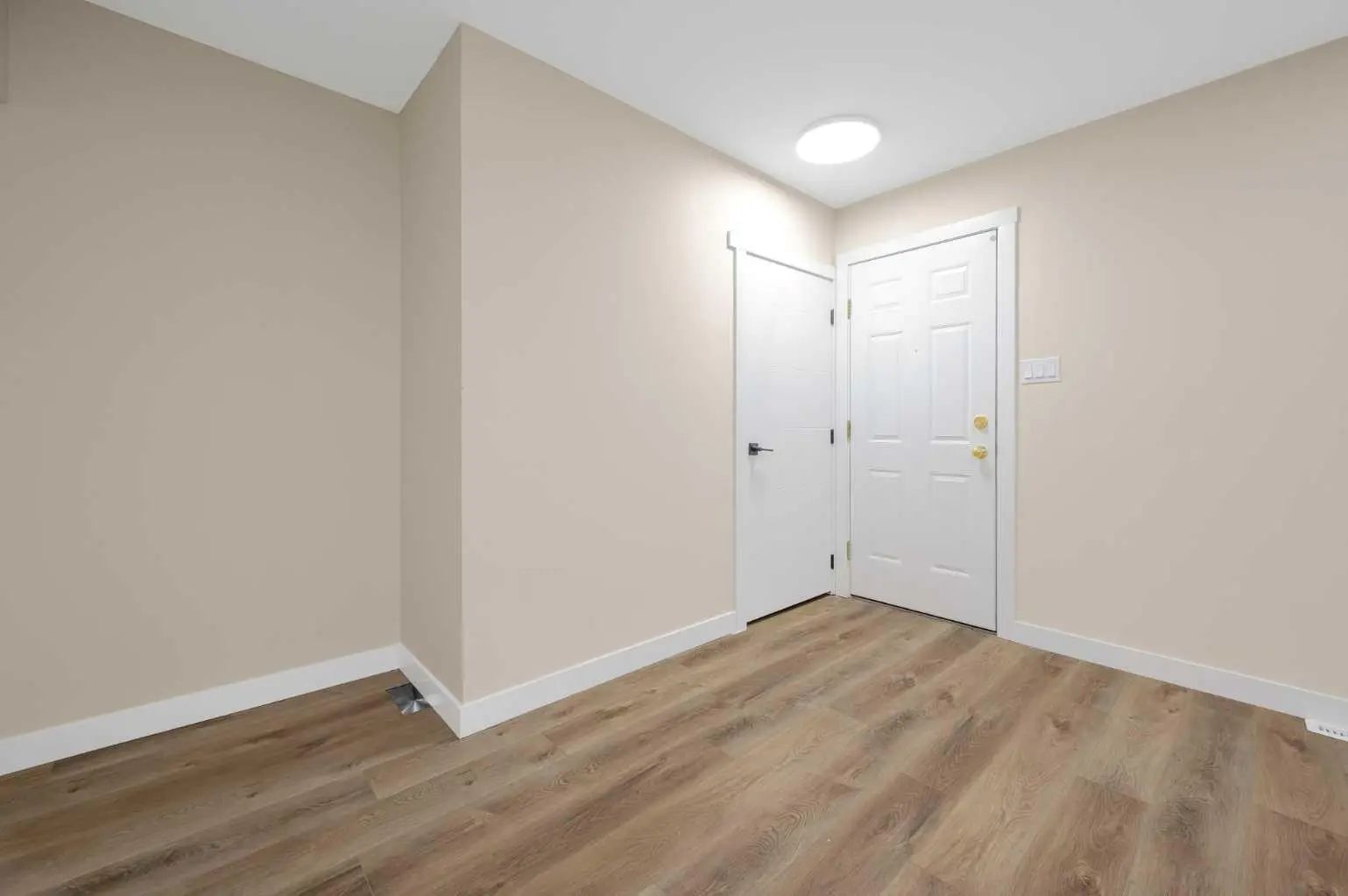 2231 40 Street Southeast, Calgary – Residential Detached Listing Photo 4