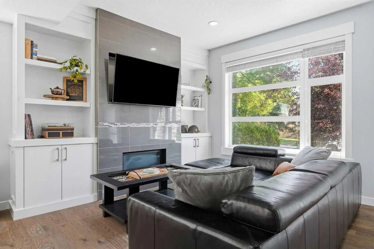 1 2432 24a Street Southwest, Calgary – Residential Row/Townhouse Listing Photo 4