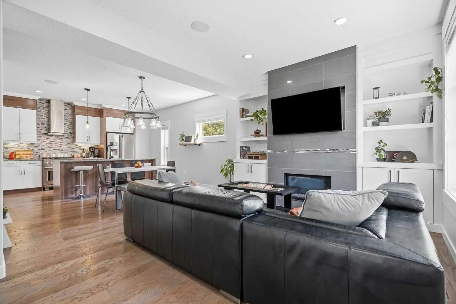 1 2432 24a Street Southwest, Calgary – Residential Row/Townhouse Listing Photo 6